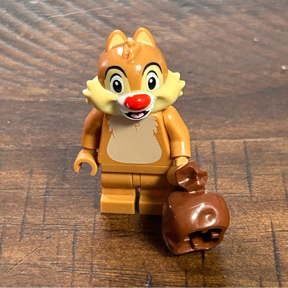LEGO Disney Collectible Dale Chipmunk Minifigure w/ Sack